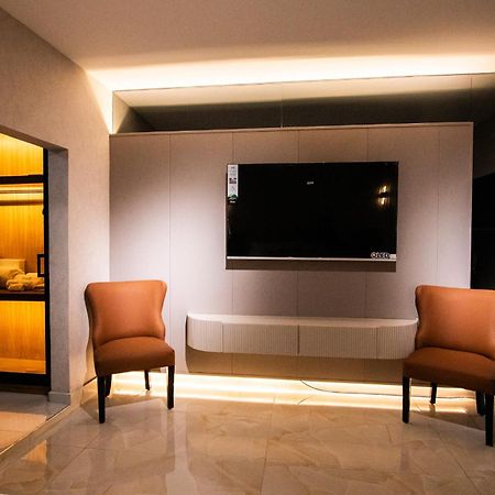 Lovera Hotel Santiago De Los Caballeros Buitenkant foto